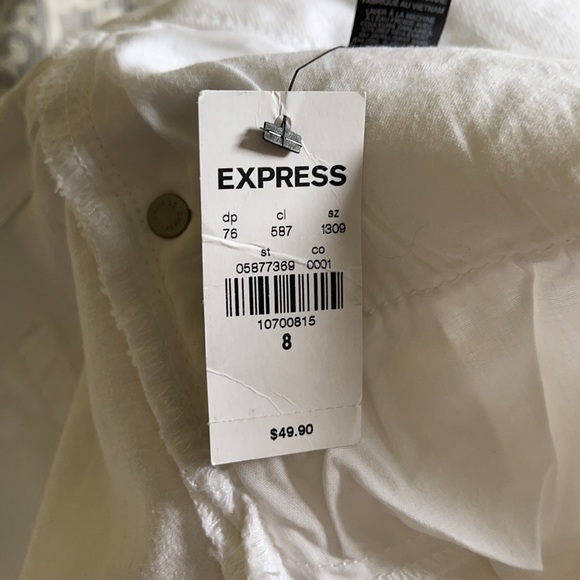Express Low Rise White Jean Shorts - Picture 6 of 6